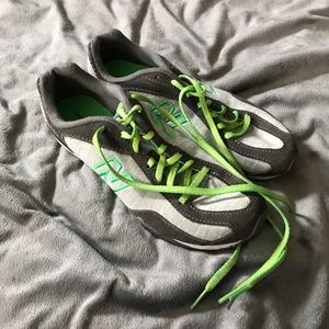 New Balance 442, Size 8.5, Grey and green